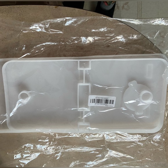 Resin Silicone Mold for Tumbler Turner - Picture 1 of 2